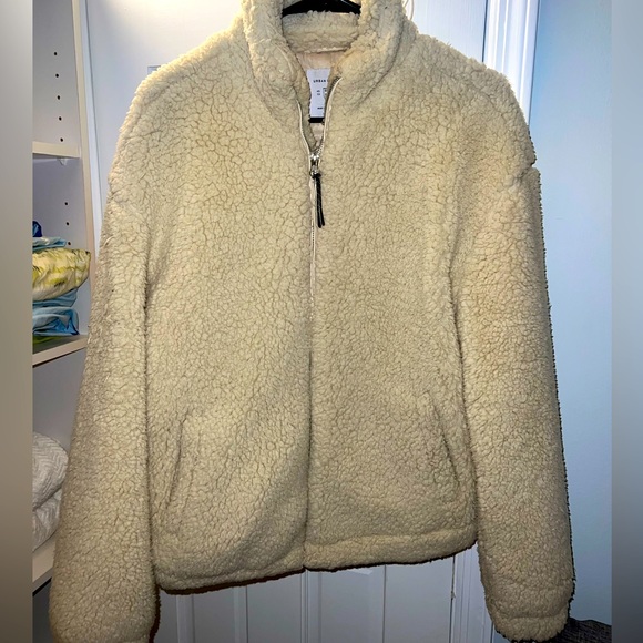 Urban Outfitters Small Faux Fur Jacket - Picture 2 of 2